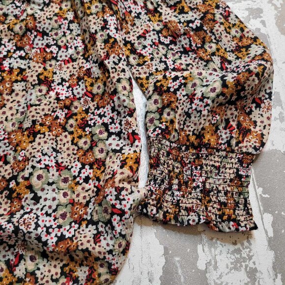 2425 Loft Women's Floral Top with Rouched Sleeves Size Medium - Picture 6 of 6